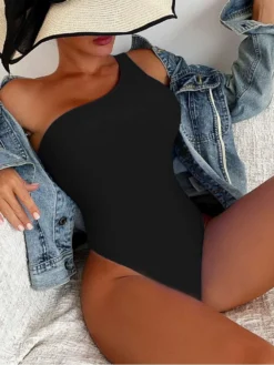 Tie-wrap Solid Color One-shoulder Bikinis